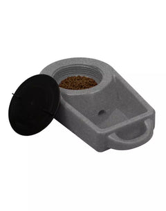 Dakota Dine N Dash – Feeding and Watering System-Dakota