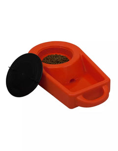 Dakota Dine N Dash – Feeding and Watering System-Dakota